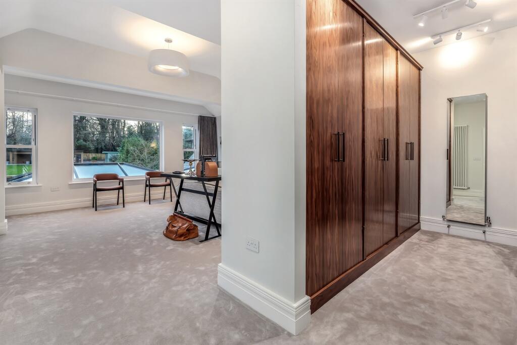 6 bedroom detached house for sale in Bradgate Road, Bowdon, WA14